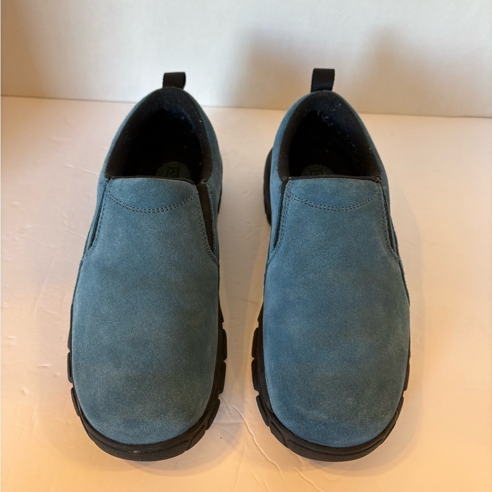 Lands’ End All Weather casual slip on leather blue suede shoes size 7 B